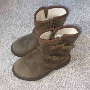 Girls Ugg Boots